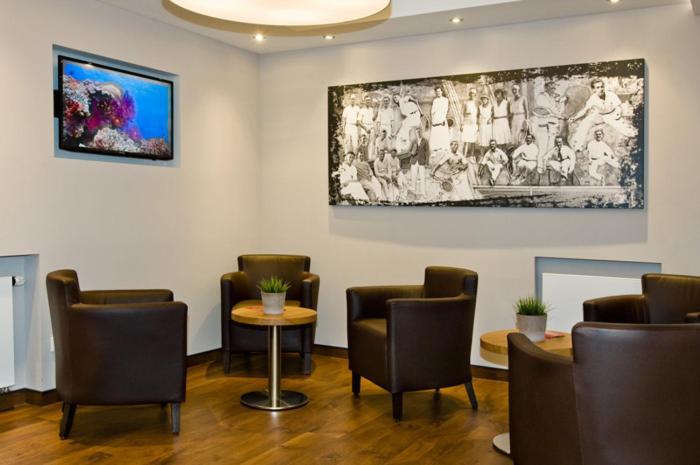 Tespo Hotel Und Sportpark Карст Екстер'єр фото